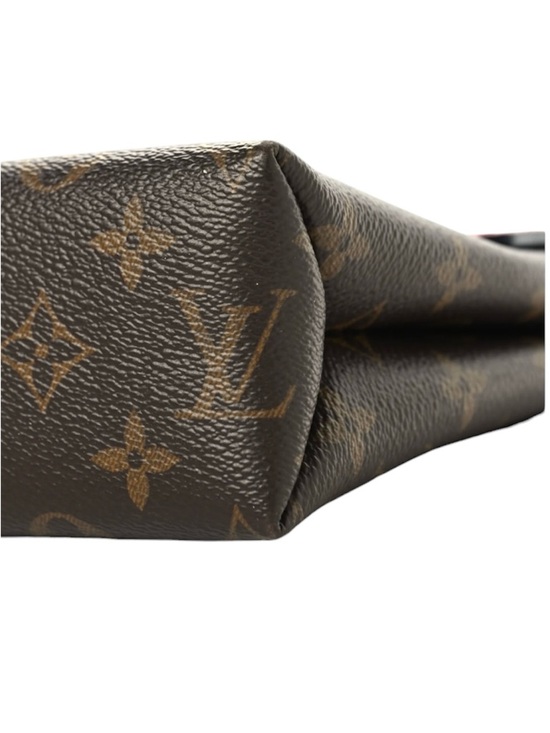 Louis Vuitton Saint Placide Handbag in Monogram Canvas - Picture 5 of 7